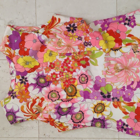 Vintage Liberty Circle Retro Psychedelic Shift Dress from the 1960s 🌺 - Picture 6 of 17